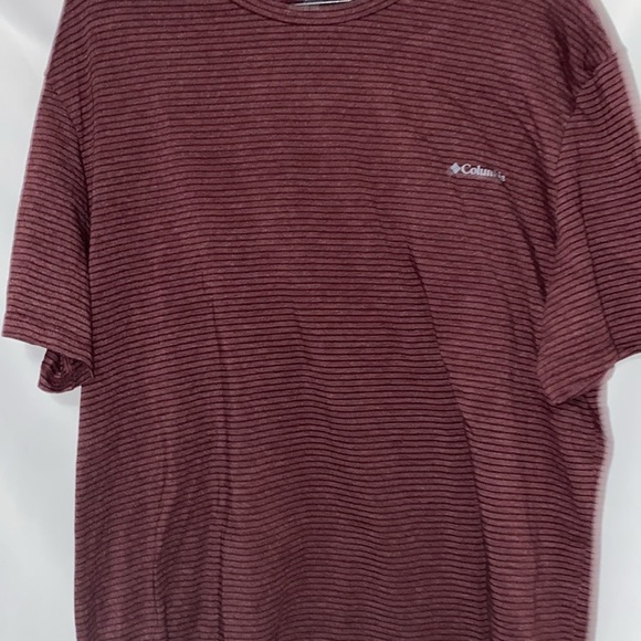Columbia Bundle of 2 MENS size 2XL Blue  SHIRT Burgundy shirt Short Sleeve Tees - Picture 6 of 16